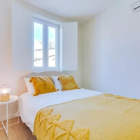 Graceful G121 Apartment *